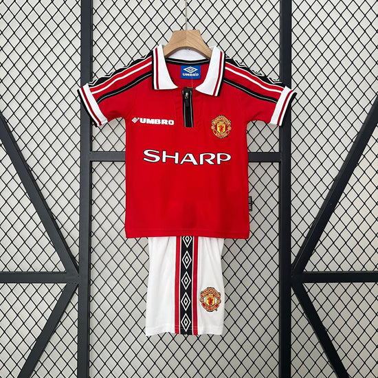 Manchester United 1998/99 Home Kid's Jersey & Shorts